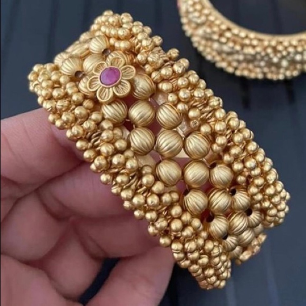 Openable Ghungroo Matte Gold Antique Kada